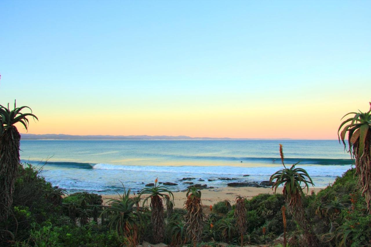 Beach House Hotell Jeffreys Bay Exteriör bild